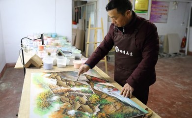 砂石画展现家乡美